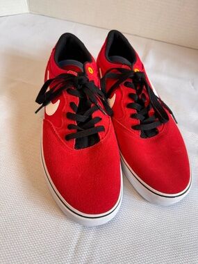 Nike SB Grant Taylor Low Men’s 9.5 Skate Shoes Black Red White Sneakers